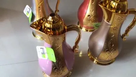 Dubai Luxuriöse, vergoldete, isolierte Isolierflasche, Thermoskanne, Glaseinlage im Inneren, langlebige Trinkwassertöpfe, Tasse Untertasse, Teeservice, arabisches Dallah-Geschenkset, arabische Kaffeekanne